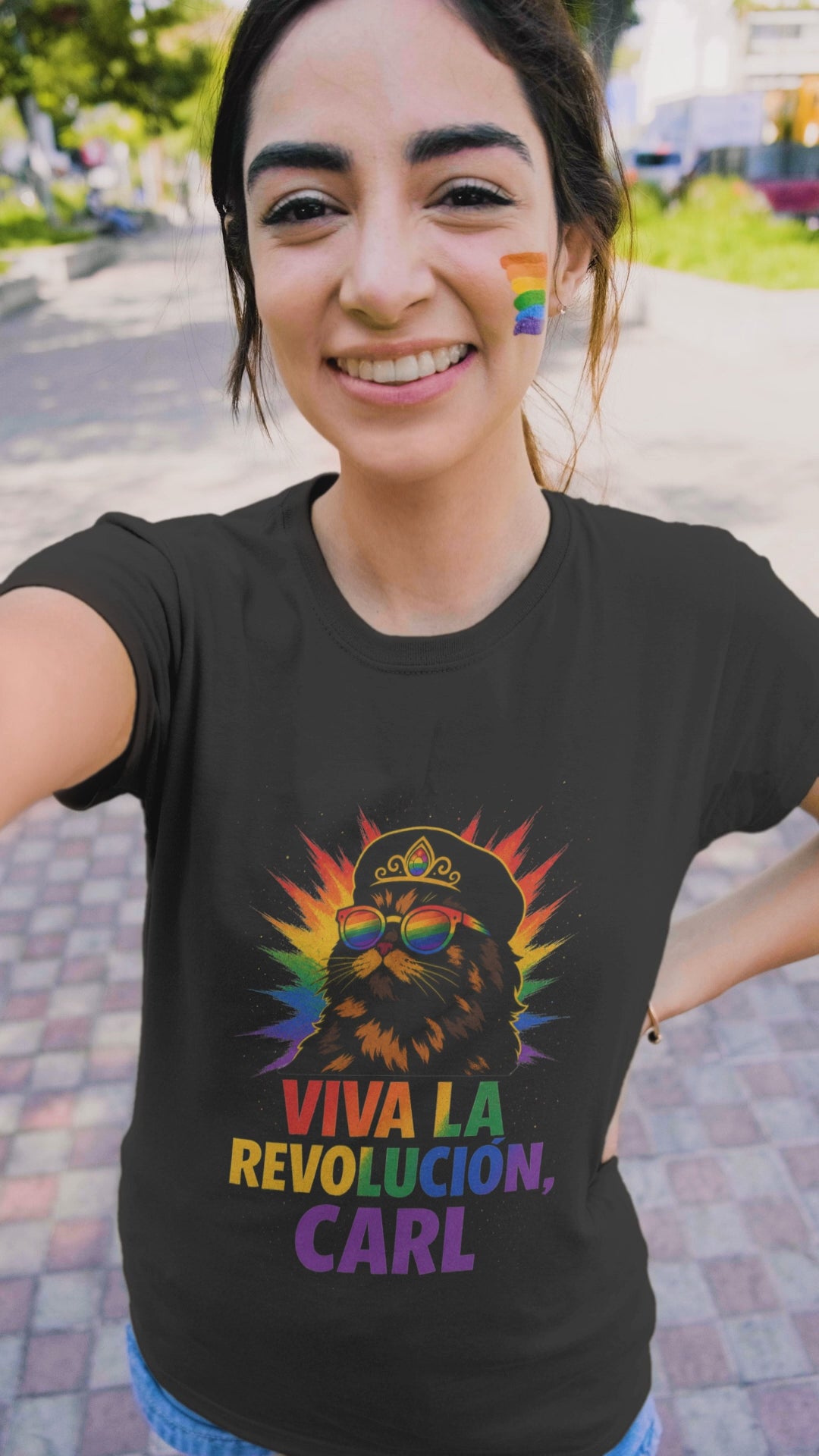 Viva La Revolución Carl T-Shirt | Pride Edition | Dungeon Crawler Carl Fan Art